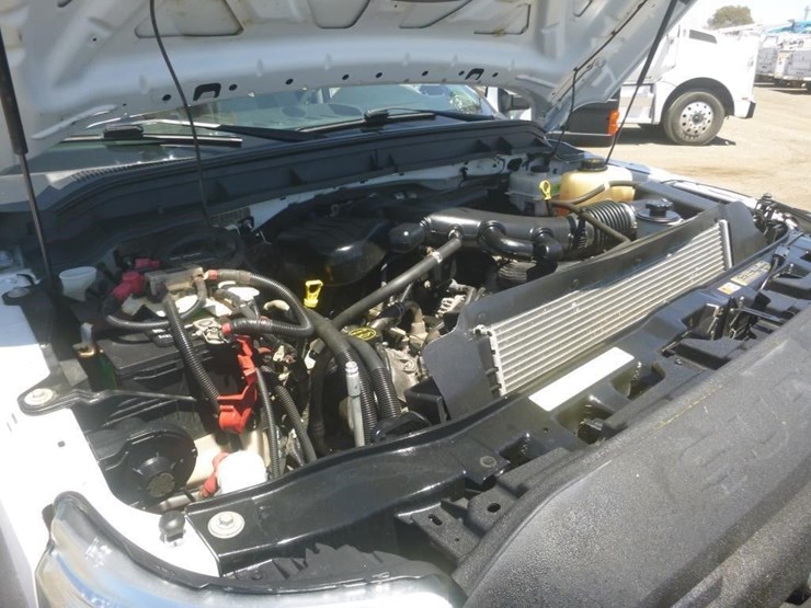 2015-ford-f550-image-22