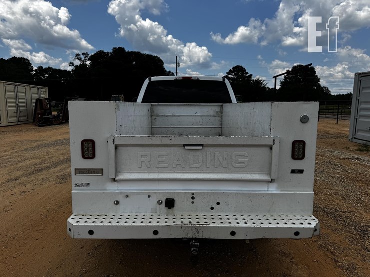2019-ford-f250-xlt-image-3