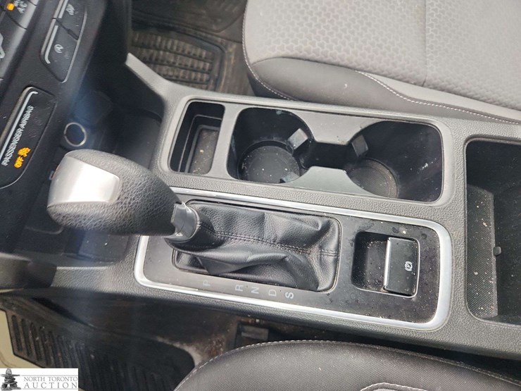 2017-ford-escape-image-31