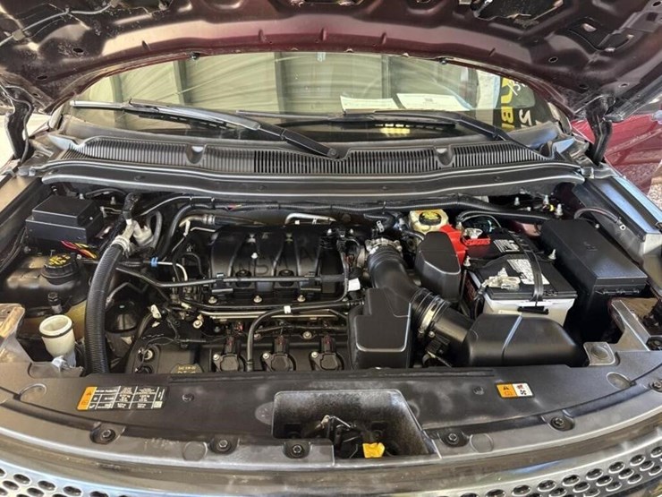 2013-ford-explorer-image-13