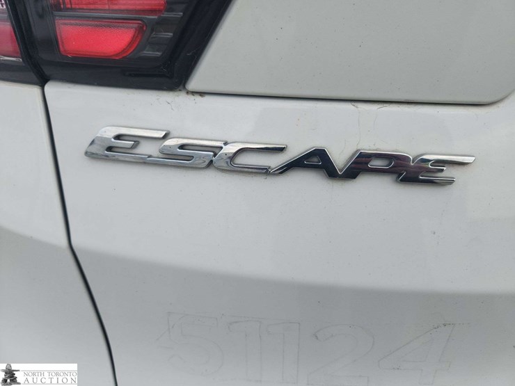 2017-ford-escape-image-10