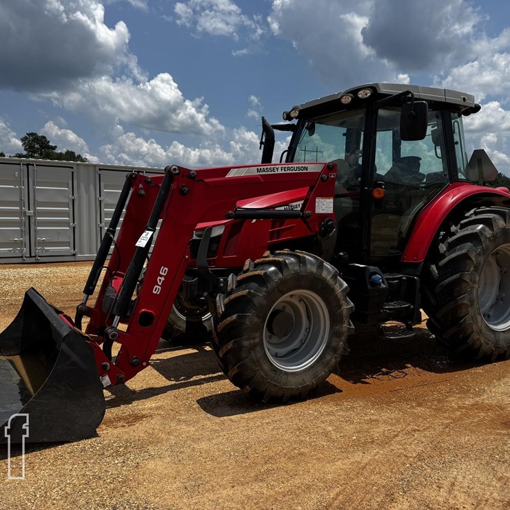 2015 MASSEY-FERGUSON 5613