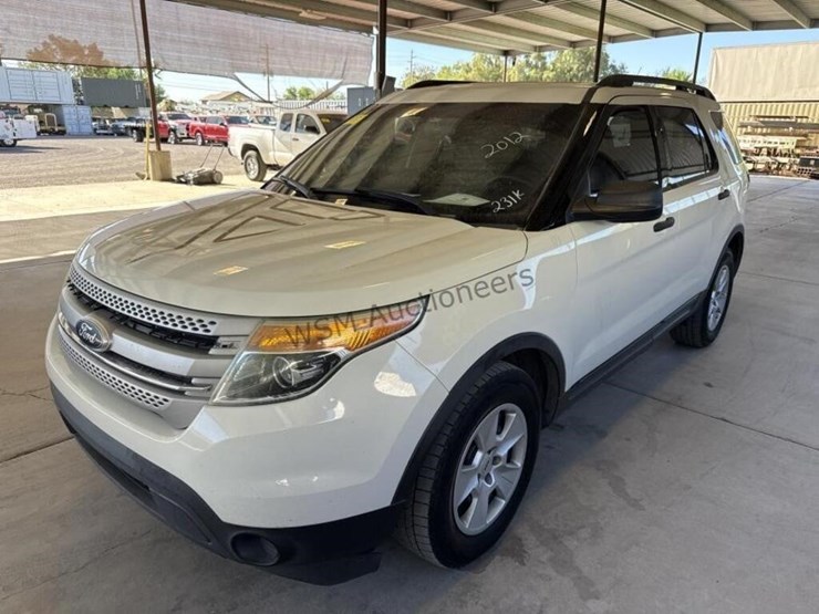 2012-ford-explorer-image-4