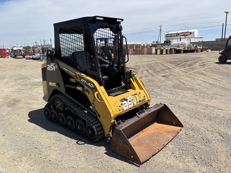 2022-asv-rt40-skid-steer-track-loader-image-2