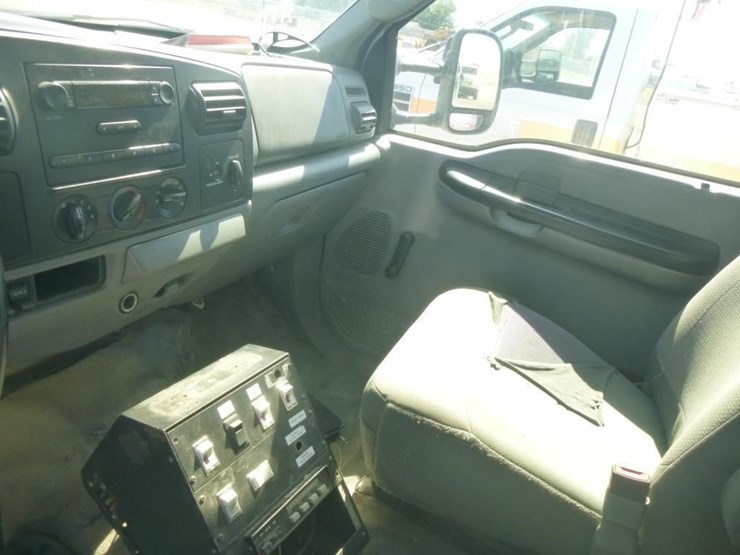 2007-ford-f450-image-11