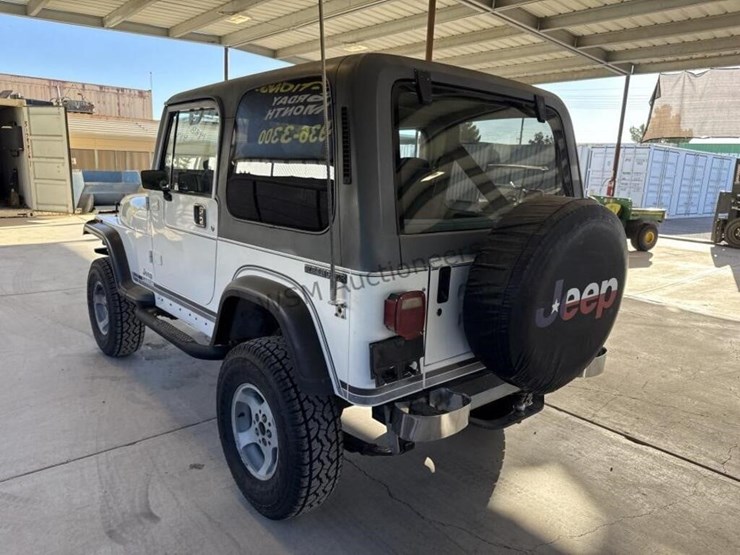1988-jeep-wrangler-image-7