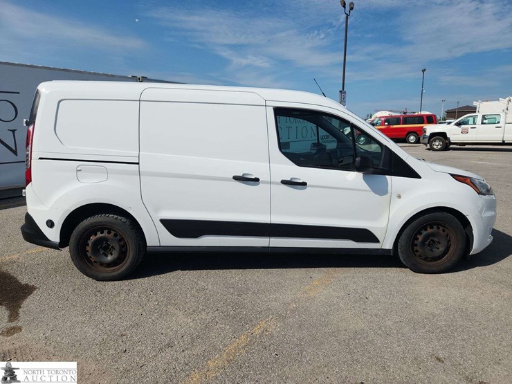 2022-ford-transit-connect-image-8