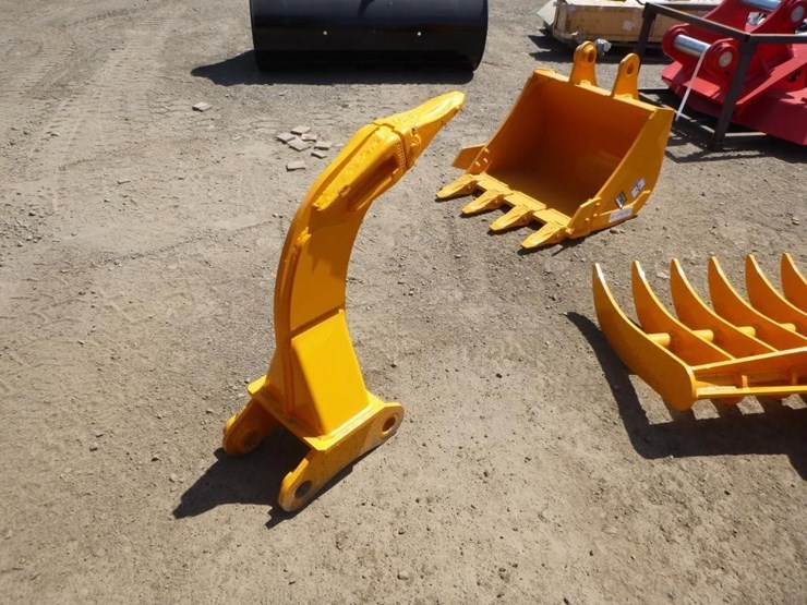 caterpillar-305-image-3