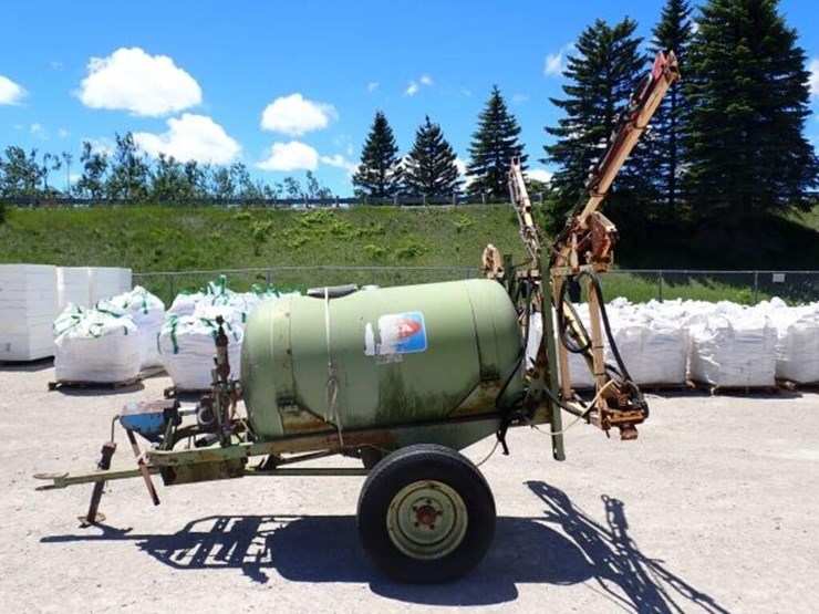 calsa-280-gal-tow-behind-sprayer-image-8