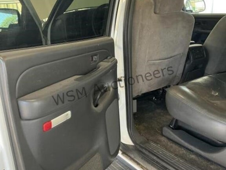 2003-chevrolet-avalanche-p/u-image-27