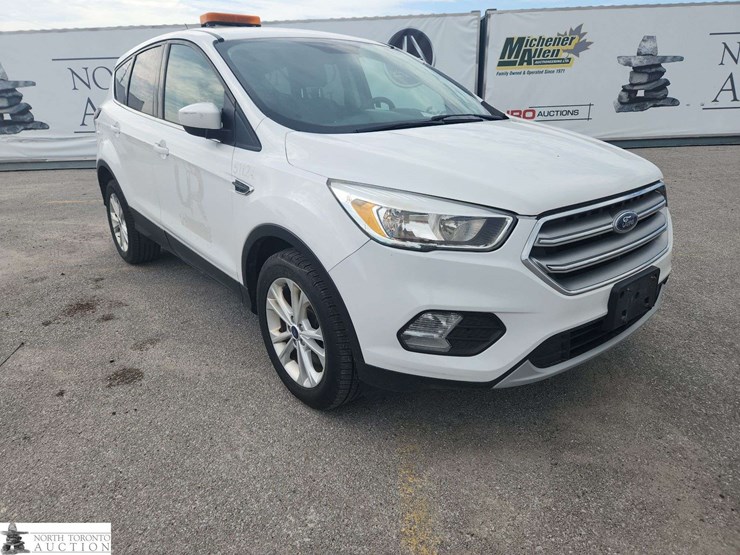 2017-ford-escape-image-3