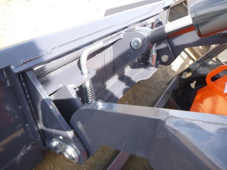 2026-tpm-t460-skid-steer-track-loader-image-10
