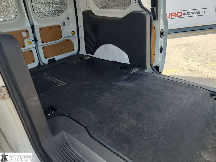 2022-ford-transit-connect-image-21