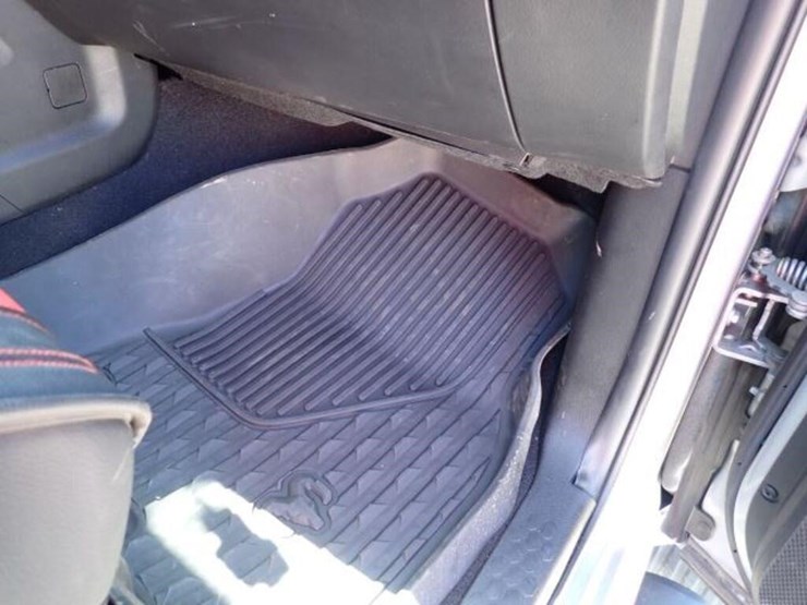 2022-dodge-ram-5500-image-44