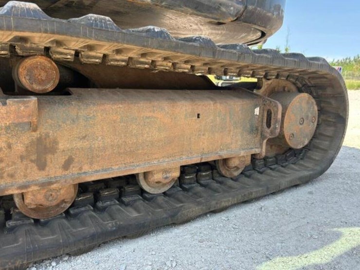 2022-bobcat-e88-image-65
