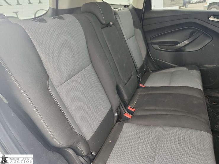 2017-ford-escape-image-26