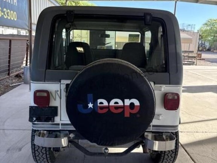 1988-jeep-wrangler-image-8