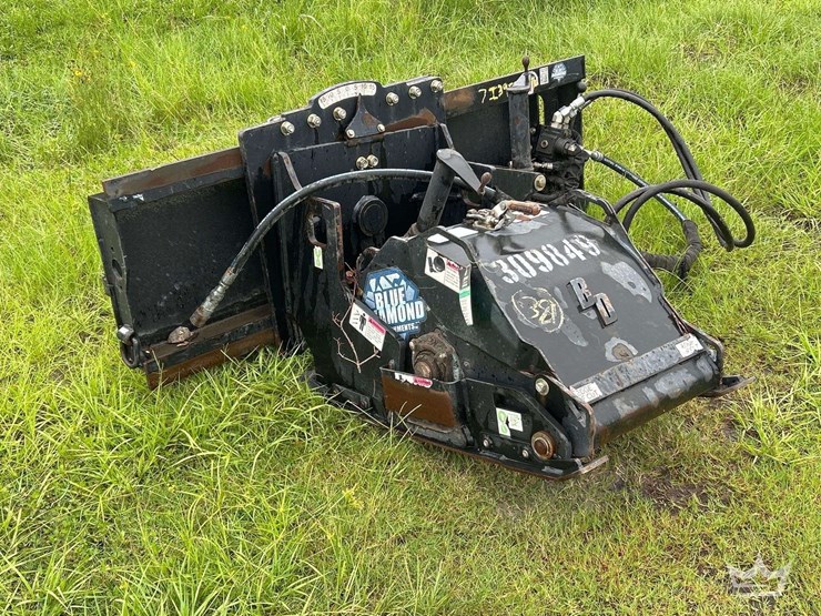 blue-diamond-skid-steer-rock-crusher-image-4