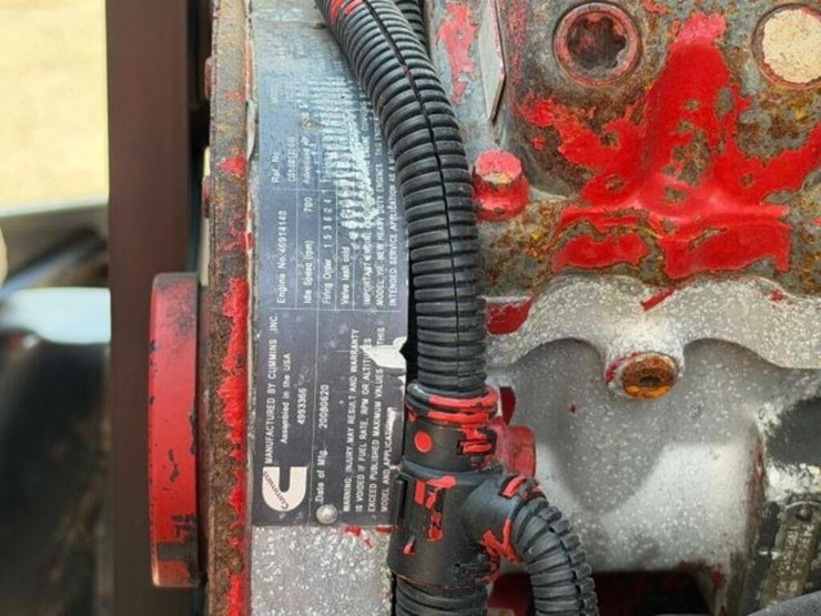 2009-sterling-l8500-image-31