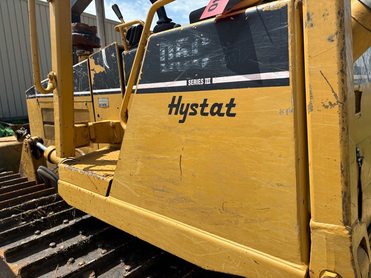 caterpillar-d5c-iii-image-16