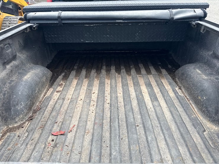 2015-chevrolet-1500-image-22