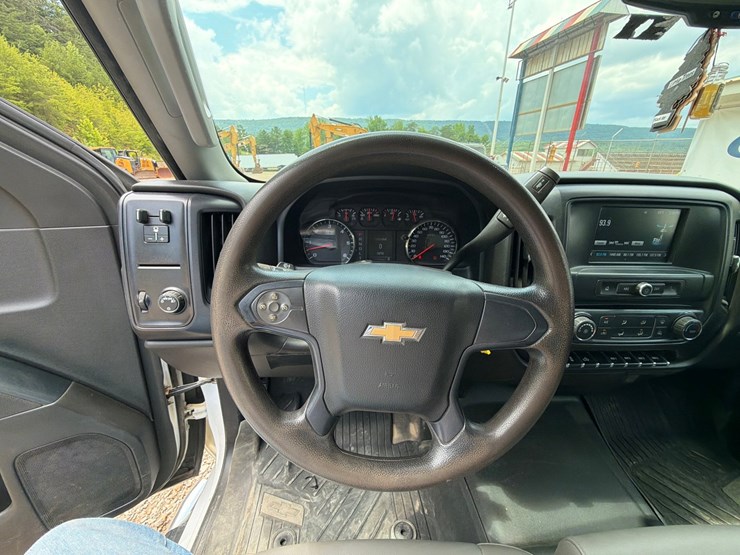 2018-chevrolet-2500-image-9