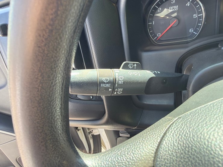 2018-chevrolet-2500-image-58