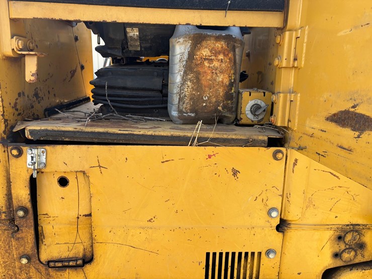 caterpillar-d5c-iii-image-66