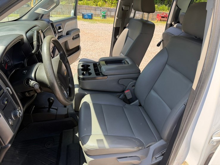 2019-chevrolet-silverado-1500-image-23