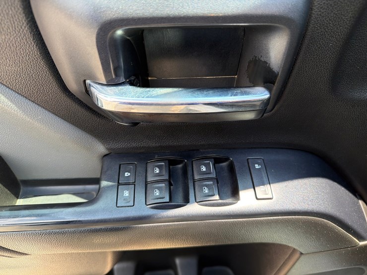 2016-chevrolet-silverado-1500-image-35
