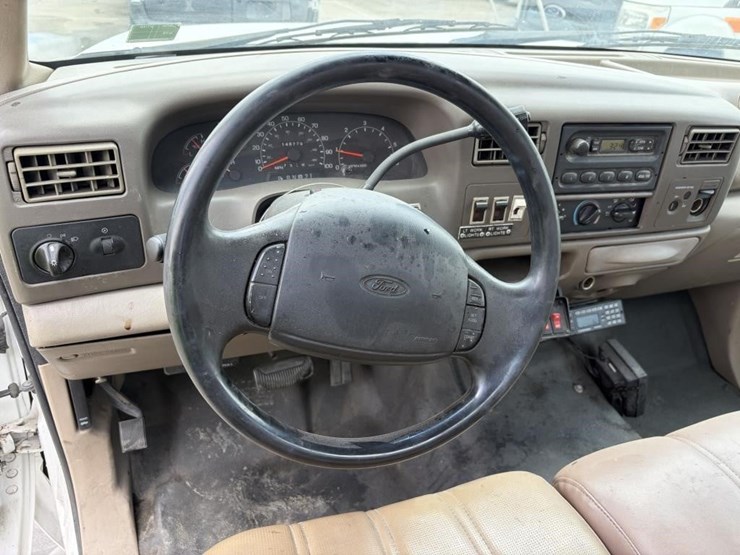 2001-ford-f350-image-25