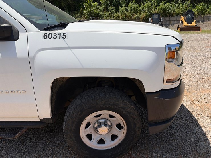 2019-chevrolet-silverado-1500-image-19