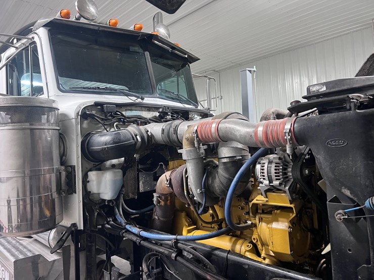 peterbilt-379-image-27