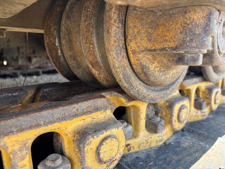 caterpillar-d5c-iii-image-84