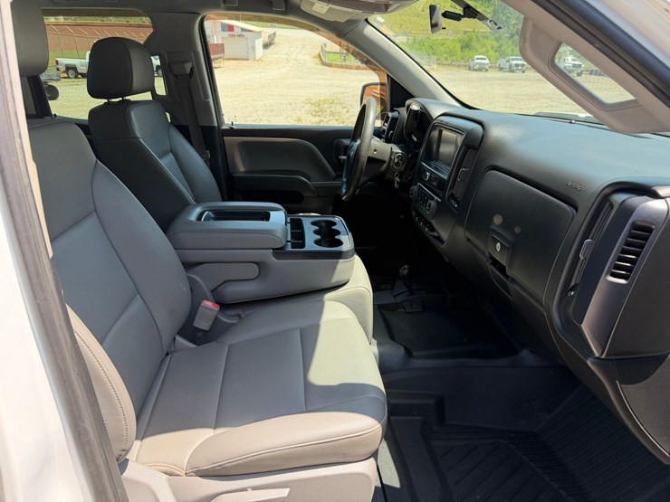 2019-chevrolet-silverado-1500-image-47