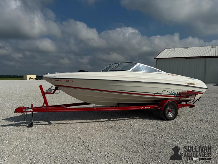 run-#21---1994-rinker-209-special-bow-rider-boat-image-1