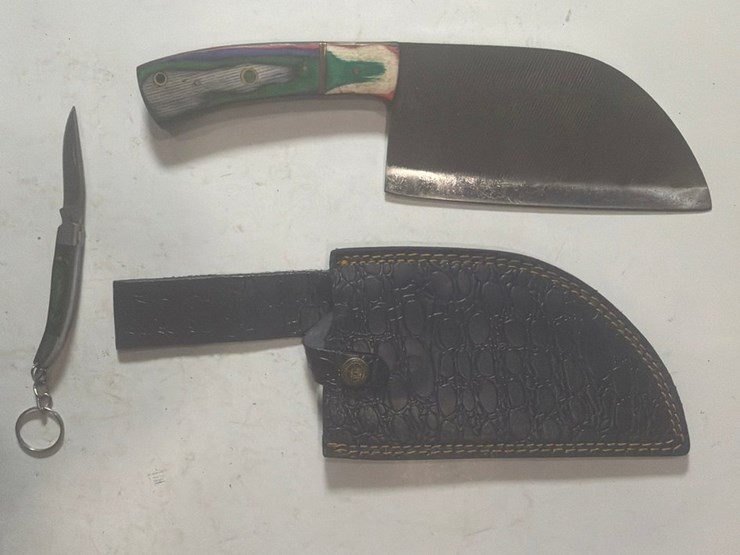 #5928-•-(10)-unused-knives-image-2