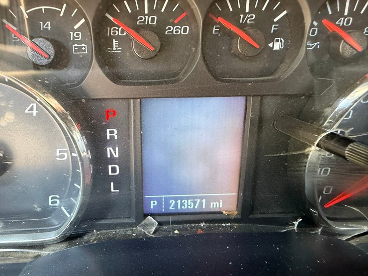 2019-chevrolet-silverado-1500-image-32