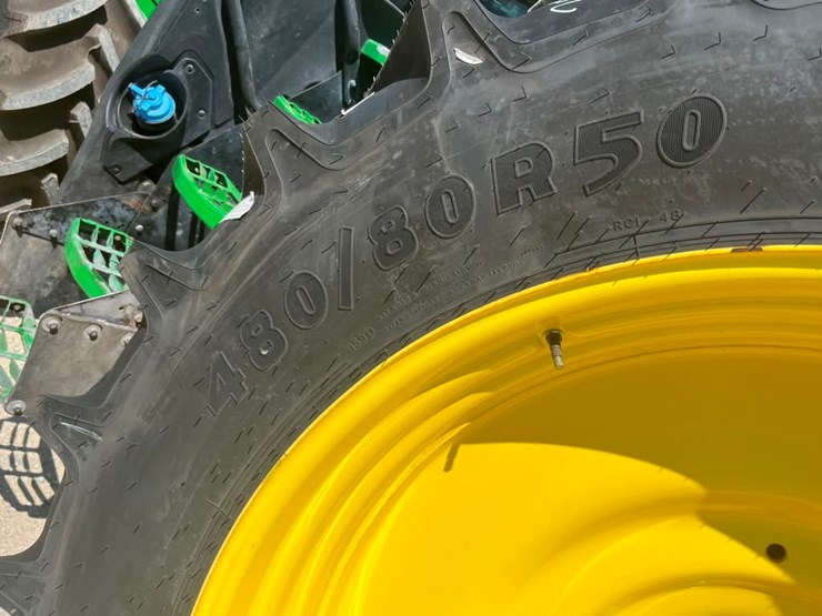 2023-john-deere-7r-210-image-28