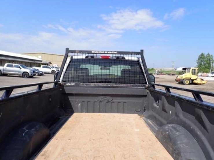 2019-ford-f350-xl-image-37