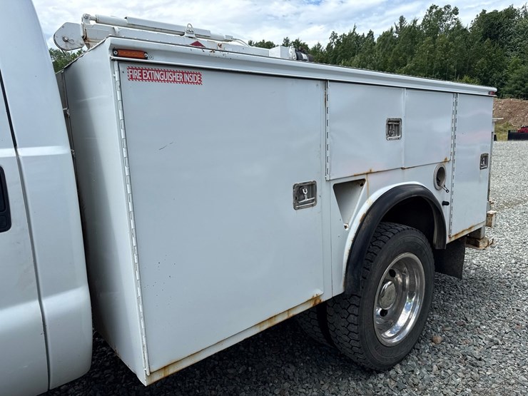 2001-ford-f450-image-21