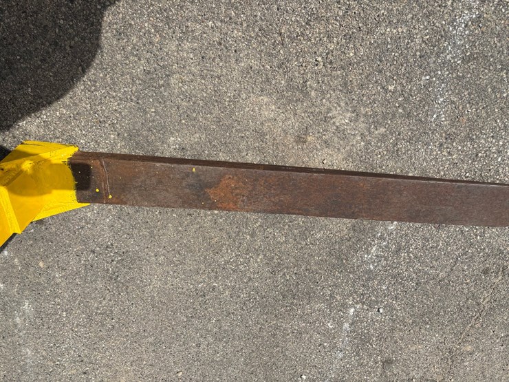 caterpillar-th350b-image-11
