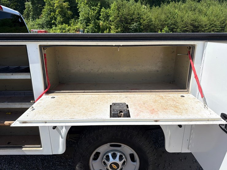 2018-chevrolet-2500-image-71