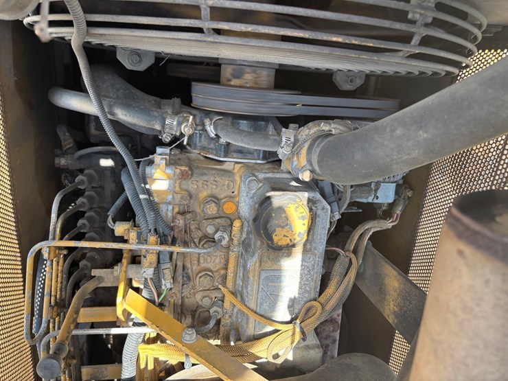 caterpillar-d5c-iii-image-33