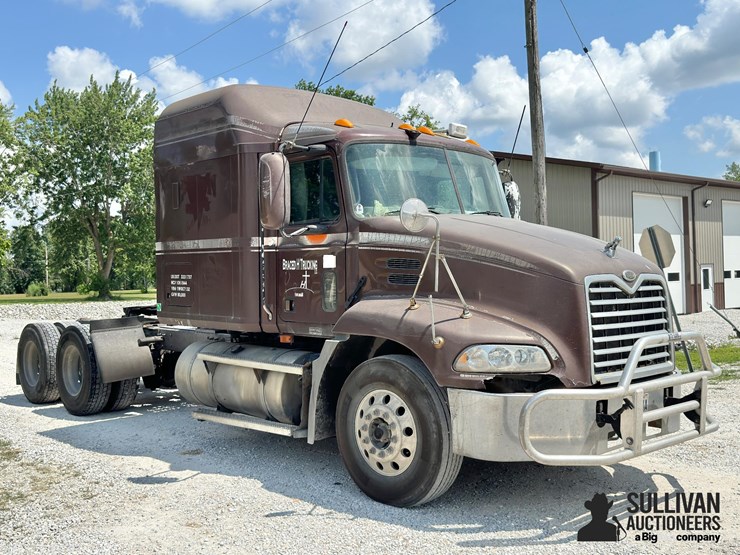 2001-mack-cx613-vision-t/a-sleeper-truck-tractor-image-3