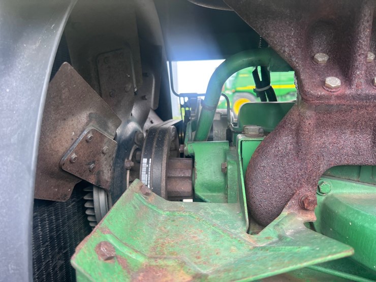 john-deere-4450-image-8