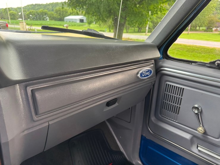 1980-ford-f350-image-26