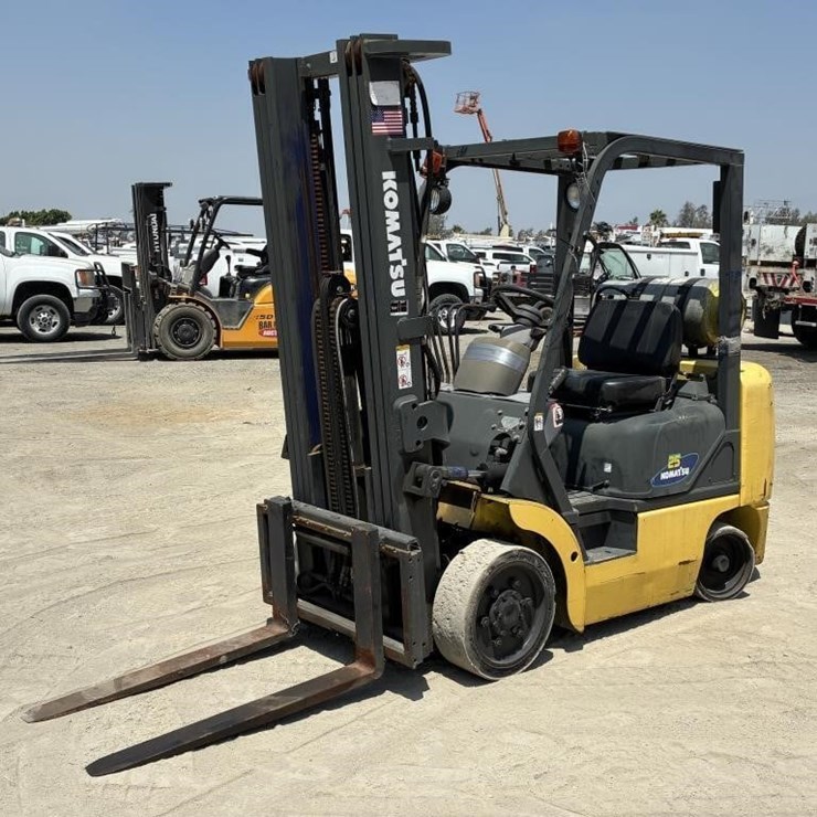 KOMATSU FG25ST-12
