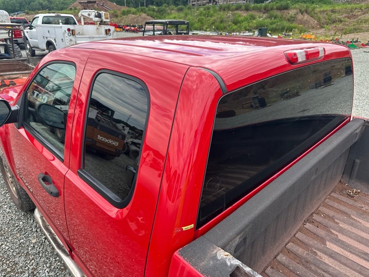 2011-chevrolet-1500-image-21