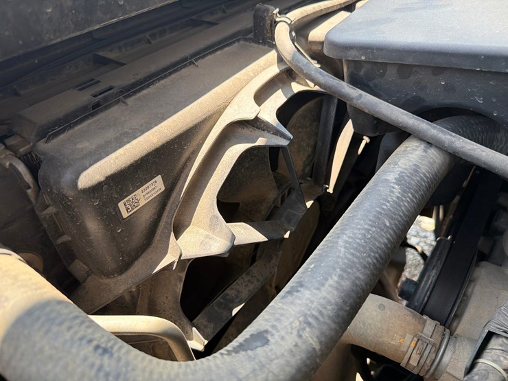 2016-chevrolet-silverado-1500-image-74
